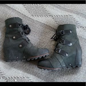 Sorry Joan of Arc Boots size 8